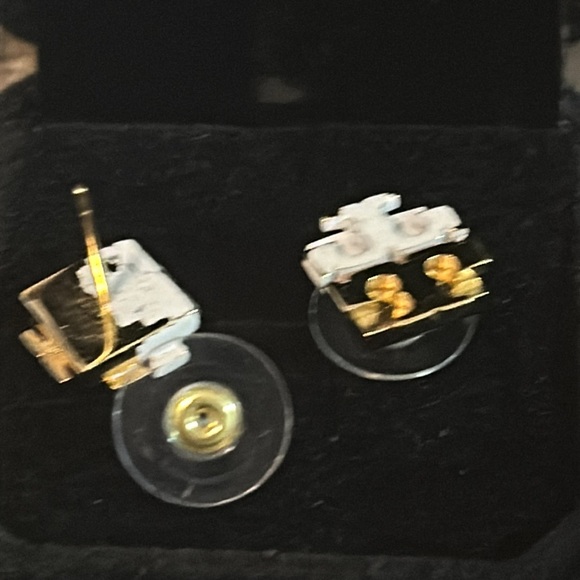 Tory Butch Earrings - Picture 3 of 4